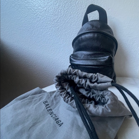 BALENCIAGA Mini Unisex Crossbody Backpack in black calfskin leather - Like New - Picture 13 of 14